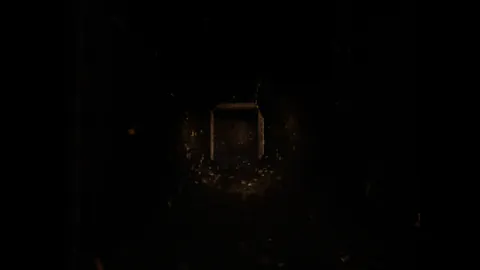 Don't Look Back – In-game