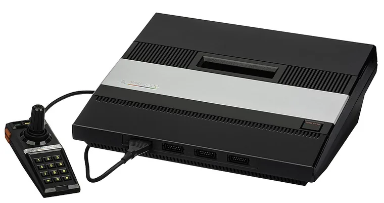 Atari 5200 with analog controller