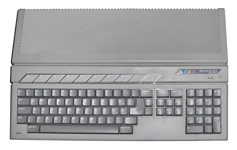 Atari 520ST s monochromatickým monitorem SM 124